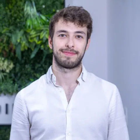 
            Lic. Federico Silva
      